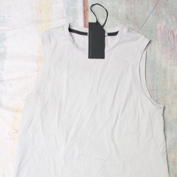 RYU Respect Your Universe Women's Level V Neck Tank in Raindrop MRSP $55 - Picture 2 of 4